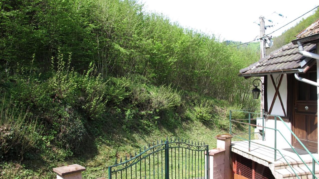Gite Le Creux Chene Rombach-le-Franc Exterior foto